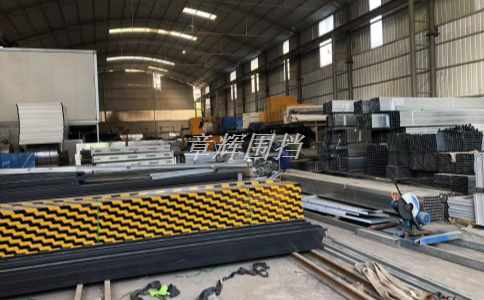 簡易圍擋在室內(nèi)裝修和家居維修中的樣式和花紋應(yīng)如何設(shè)計?(室內(nèi)裝修中簡易圍擋的樣式和圖案設(shè)計方案) 簡易圍擋在室內(nèi)裝修和家居維修中的樣式和花紋應(yīng)如何設(shè)計?(室內(nèi)裝修中簡易圍擋的樣式和圖案設(shè)計方案)