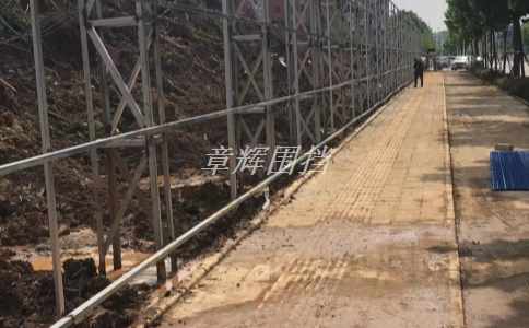 簡易圍擋在城市綠化和景觀美化中的作用如何發揮?(簡易圍擋在城市綠化中的應用實踐) 簡易圍擋在城市綠化和景觀美化中的作用如何發揮?(簡易圍擋在城市綠化中的應用實踐)