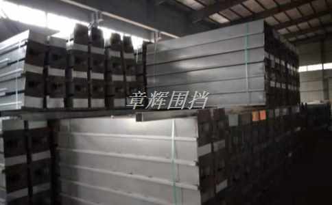 簡易圍擋在冬季的使用效果是否會(huì)受到影響？（冬季中簡易圍擋的保溫特點(diǎn)分析）